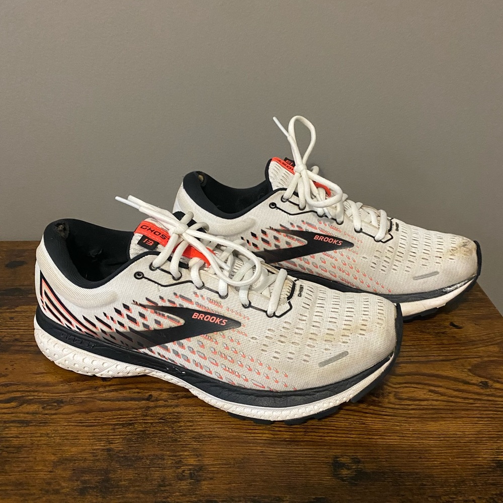 Brooks Ghost 13 White Pink Black Womens 10 Medium